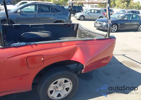 2001 Toyota Tacoma z USA, uszkodzony, nr VIN 5TENL42N51Z844503